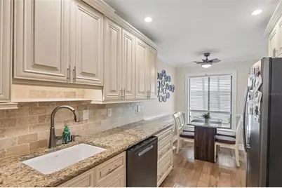 7300 Sunshine Skyway Lane #206, Saint Petersburg, FL 33711 - Photo 7
