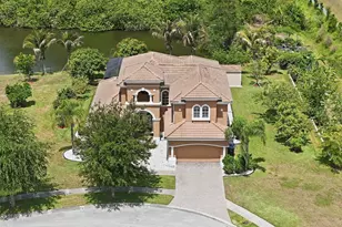 5416 Conch Shell Pl, Apollo Beach, FL 33572 - Photo 1