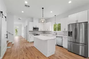 385 Georgia Ave, Crystal Beach, FL 34681 - Photo 13