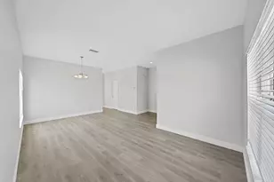 11908 Fern Blossom Dr, Gibsonton, FL 33534 - Photo 15