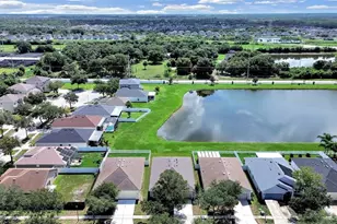 11908 Fern Blossom Dr, Gibsonton, FL 33534 - Photo 5