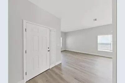 11908 Fern Blossom Drive, Gibsonton, FL 33534 - Photo 13