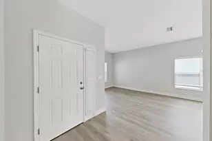 11908 Fern Blossom Dr, Gibsonton, FL 33534 - Photo 13