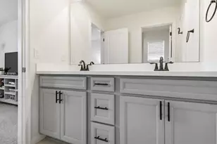 19350 Blue Pond Dr, Lutz, FL 33558 - Photo 27