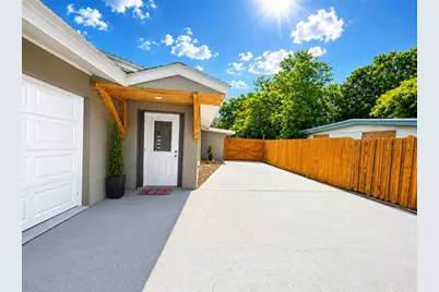 138 Davison Avenue NE, Saint Petersburg, FL 33703 - Photo 45