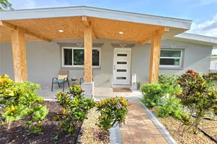 138 Davison Ave NE, Saint Petersburg, FL 33703 - Photo 1