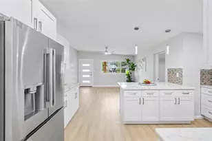 138 Davison Ave NE, Saint Petersburg, FL 33703 - Photo 21