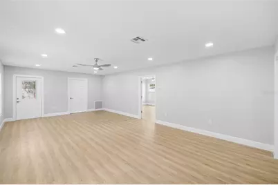138 Davison Avenue NE, Saint Petersburg, FL 33703 - Photo 47