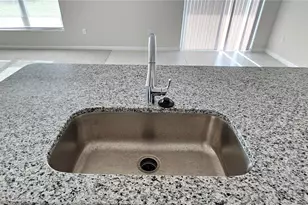 347 Biltmore Blvd, Dundee, FL 33838 - Photo 13