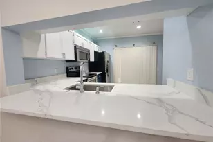 8637 Hunters Key Cir, Tampa, FL 33647 - Photo 13