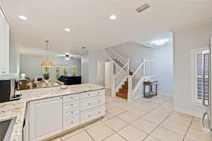 123 Valencia Cir, Saint Petersburg, FL 33716 - Photo 7