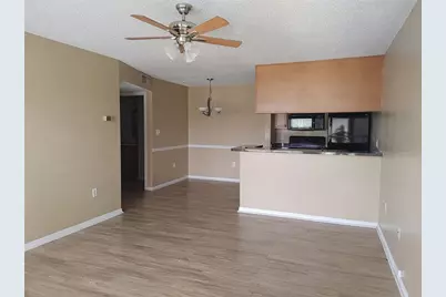 215 Lake Brook Circle #201, Brandon, FL 33511 - Photo 1