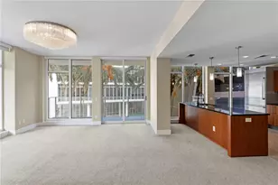 175 1st St S, Saint Petersburg, FL 33701 - Photo 5