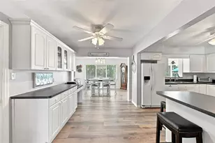 8919 109th Ln, Seminole, FL 33772 - Photo 17