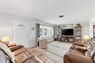 8919 109th Ln, Seminole, FL 33772 - Photo 13