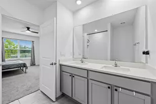 35630 Kinsey Pt, Zephyrhills, FL 33541 - Photo 17