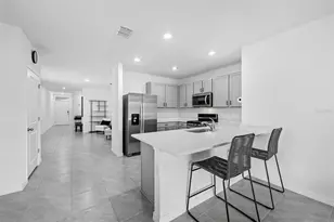 35630 Kinsey Pt, Zephyrhills, FL 33541 - Photo 7