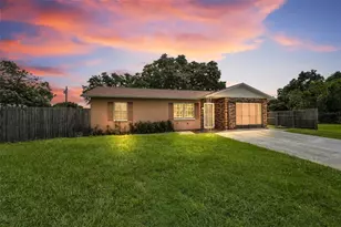7326 Lehigh Ct, Zephyrhills, FL 33540 - Photo 1