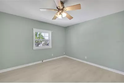 8424 Stillbrook Avenue, Tampa, FL 33615 - Photo 19