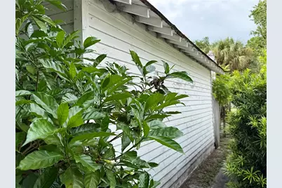 766 51st Avenue N, Saint Petersburg, FL 33703 - Photo 5