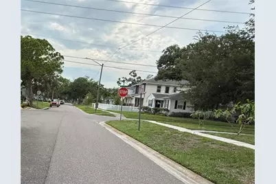 766 51st Avenue N, Saint Petersburg, FL 33703 - Photo 13
