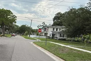 766 51st Ave N, Saint Petersburg, FL 33703 - Photo 13