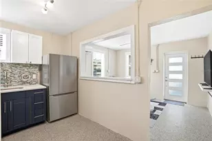 14135 Palm St, Madeira Beach, FL 33708 - Photo 19