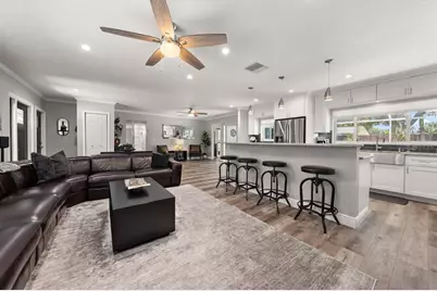 8843 117th Street, Seminole, FL 33772 - Photo 13