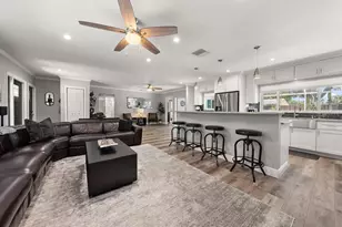8843 117th St, Seminole, FL 33772 - Photo 13