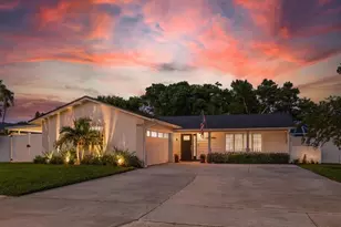 8843 117th St, Seminole, FL 33772 - Photo 1