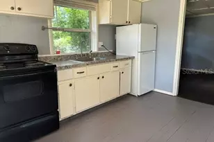 1010 Rosery Rd NW, Largo, FL 33770 - Photo 39