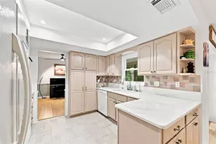2107 W Fore Dr, Tampa, FL 33612 - Photo 19