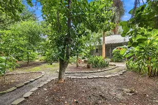 2107 W Fore Dr, Tampa, FL 33612 - Photo 37