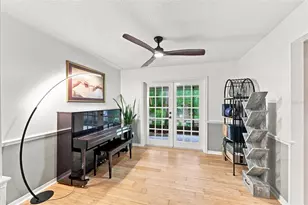 2107 W Fore Dr, Tampa, FL 33612 - Photo 23