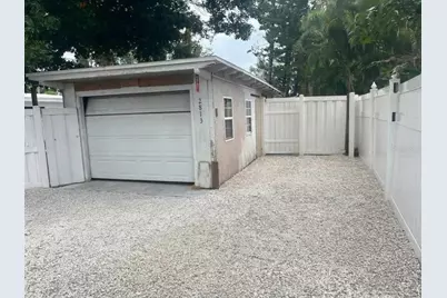 2813 46th Street S, Gulfport, FL 33711 - Photo 5