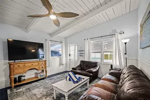 14023 Palm St, Madeira Beach, FL 33708 - Photo 7