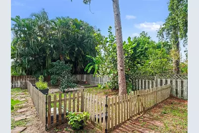 3911 Country View Cir, Sarasota, FL 34233 - Photo 31