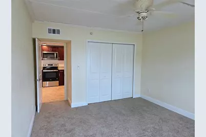10365 Paradise Boulevard #13, Treasure Island, FL 33706 - Photo 11