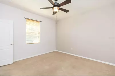 36108 Laguna Hills Circle, Zephyrhills, FL 33541 - Photo 21