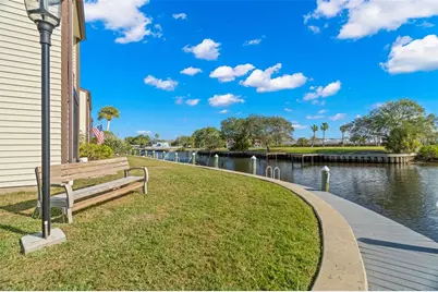 412 Moorings Cove Drive #7H, Tarpon Springs, FL 34689 - Photo 25