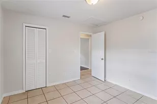 9608 N 10th St, Tampa, FL 33612 - Photo 11
