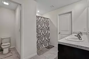 7850 Sail Clover Ln, Zephyrhills, FL 33540 - Photo 15