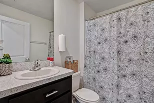 7850 Sail Clover Ln, Zephyrhills, FL 33540 - Photo 7