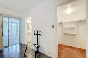 9945 47th Ave N, Saint Petersburg, FL 33708 - Photo 39