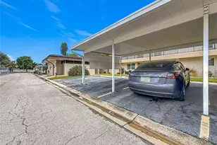 9945 47th Ave N, Saint Petersburg, FL 33708 - Photo 49