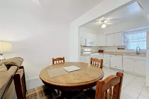 9945 47th Ave N, Saint Petersburg, FL 33708 - Photo 17