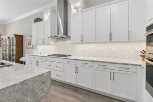 9005 Bernini Pl, Sarasota, FL 34240 - Photo 9