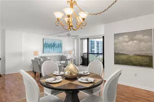 400 Island Way, Clearwater Beach, FL 33767 - Photo 5
