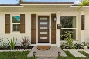 4185 Whiting Dr SE, Saint Petersburg, FL 33705 - Photo 5