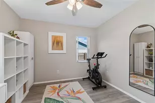 4185 Whiting Dr SE, Saint Petersburg, FL 33705 - Photo 25